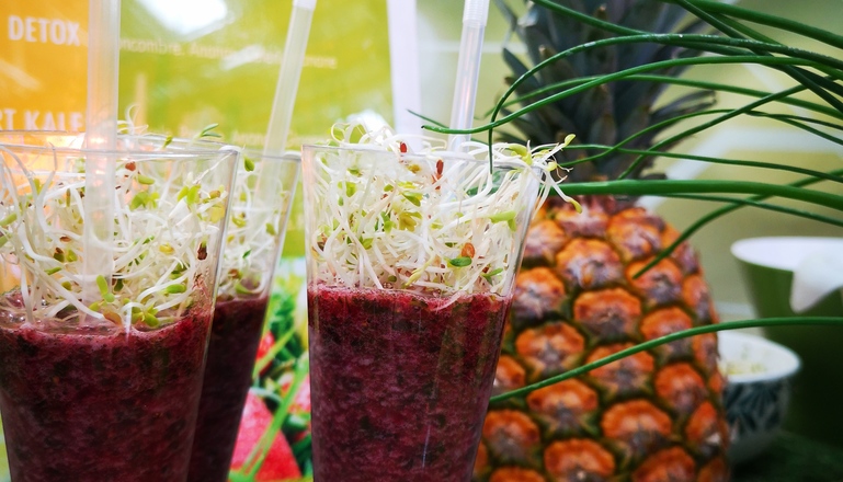 Animation de stand bar à smoothies Salon-de-Provence